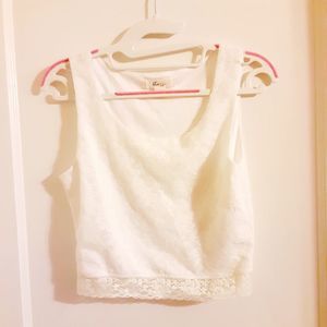 Xais White Lace Crop Tank Top-L